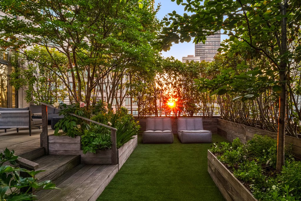 43 West 64th Street, Unit PH10B photo 22