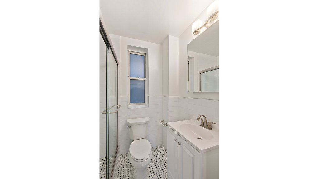 309 West 57th Street, Unit 601 photo 7