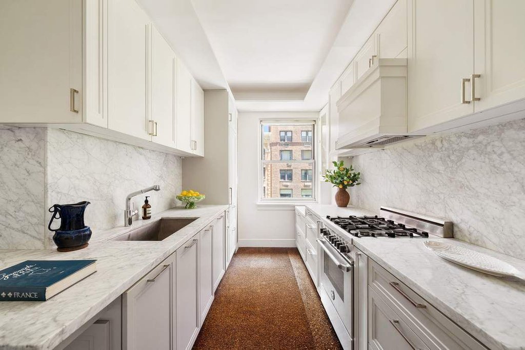 350 East 57th Street, Unit 5B photo 4