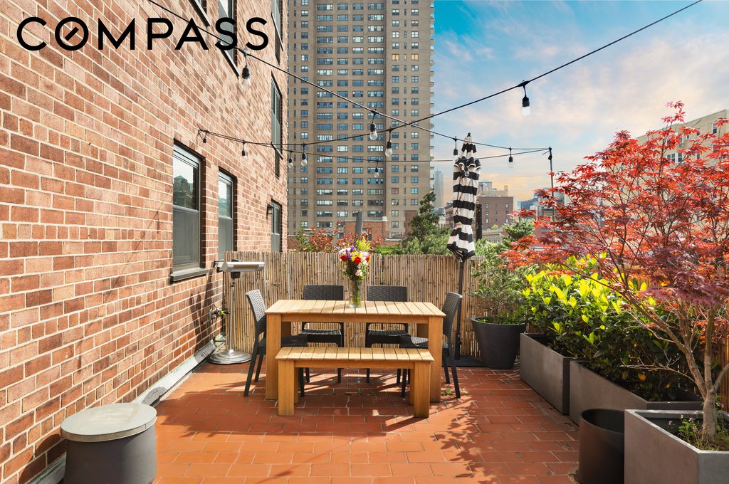 63 East 9th Street, Unit 8X photo 8