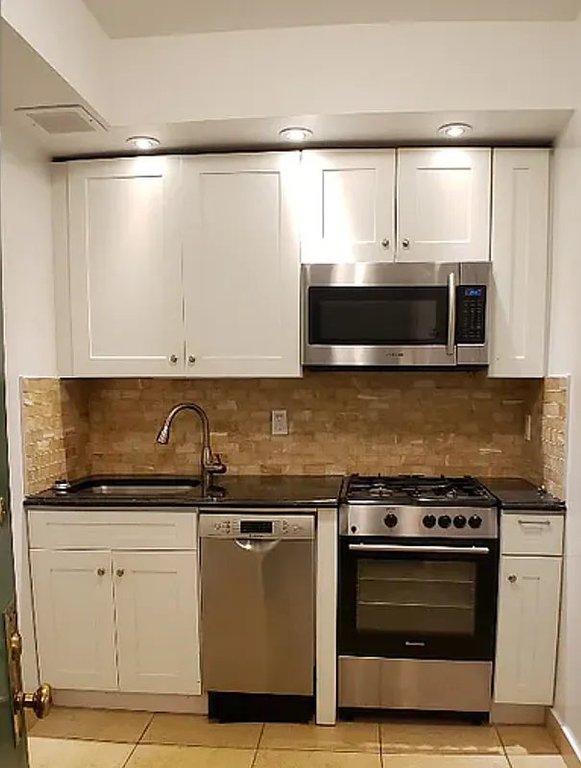 352 East 89th Street, Unit 3A photo 4