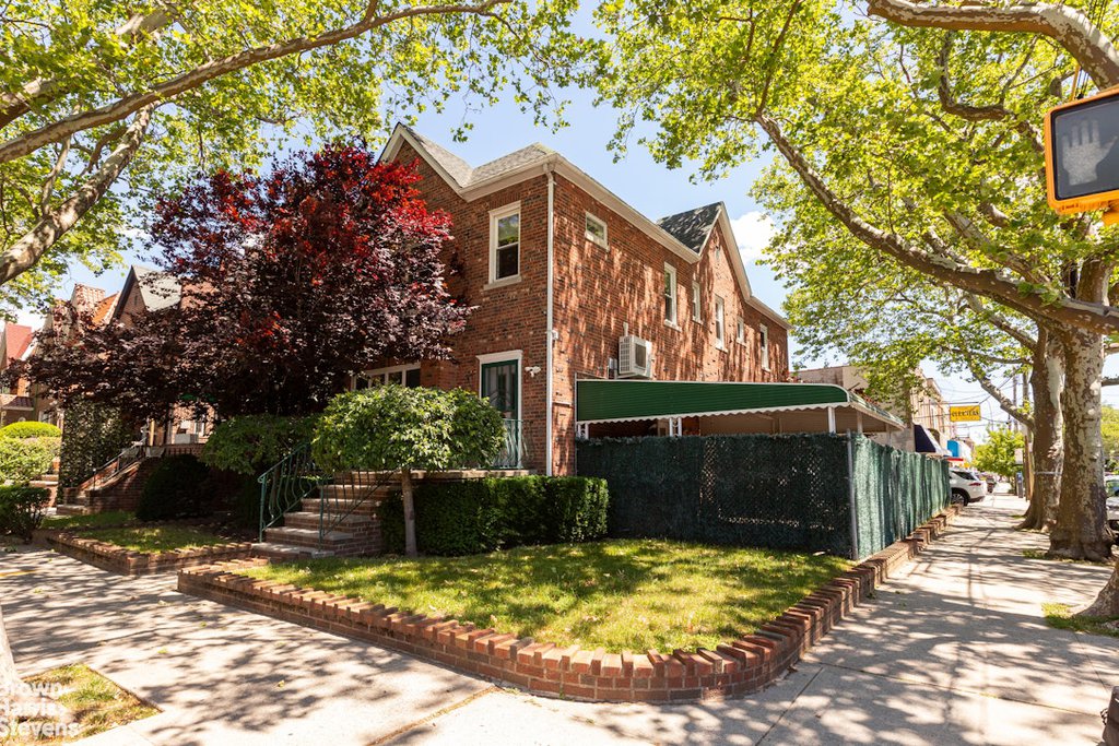1891 East 29th Street
