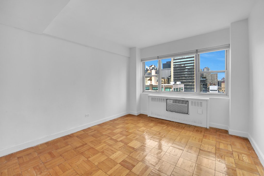 333 East 46th Street, Unit 18A photo 5