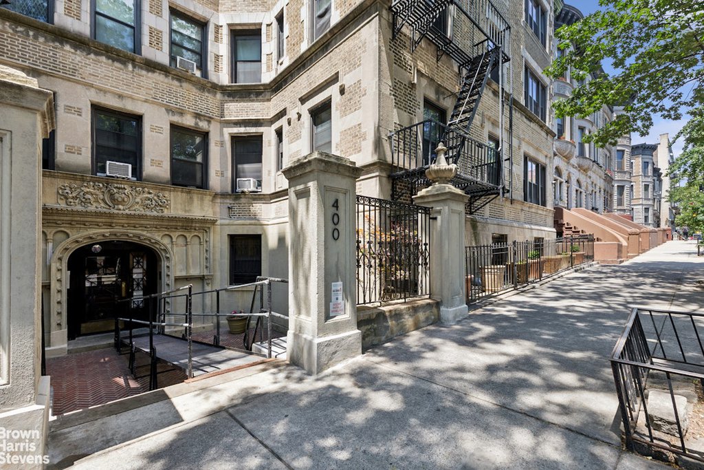 400 Convent Avenue, Unit 64