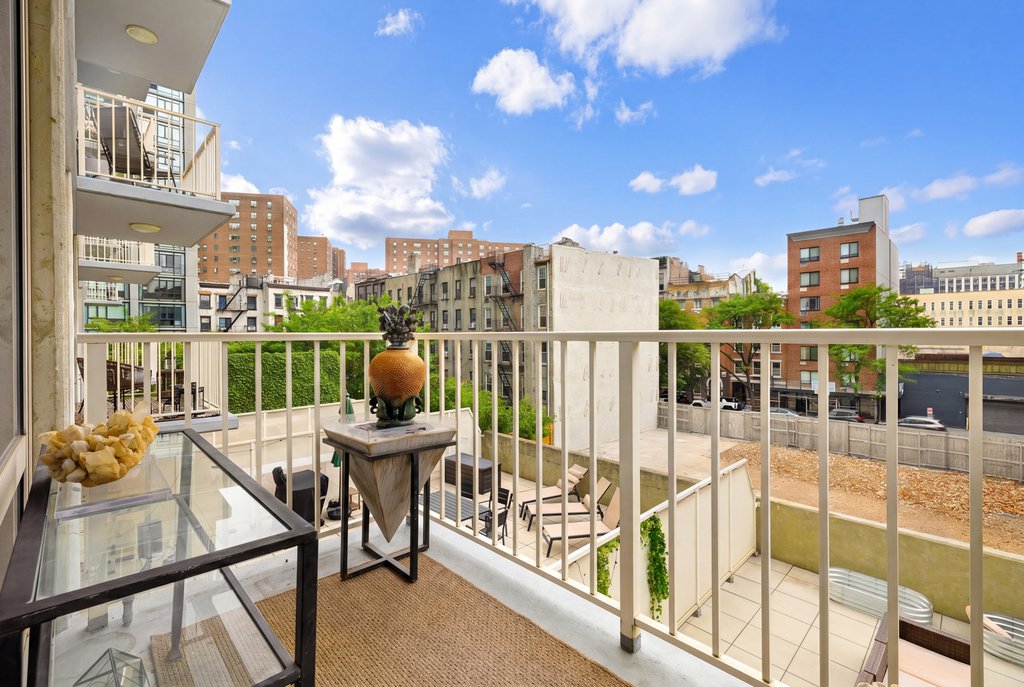 340 East 23rd Street, Unit 3D photo 3