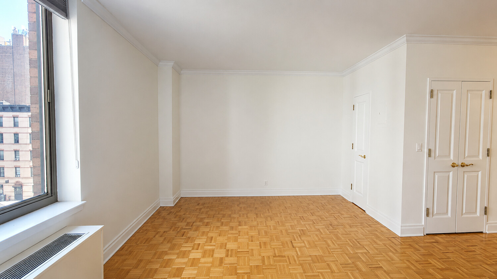 400 East 90th Street, Unit 4D photo 5