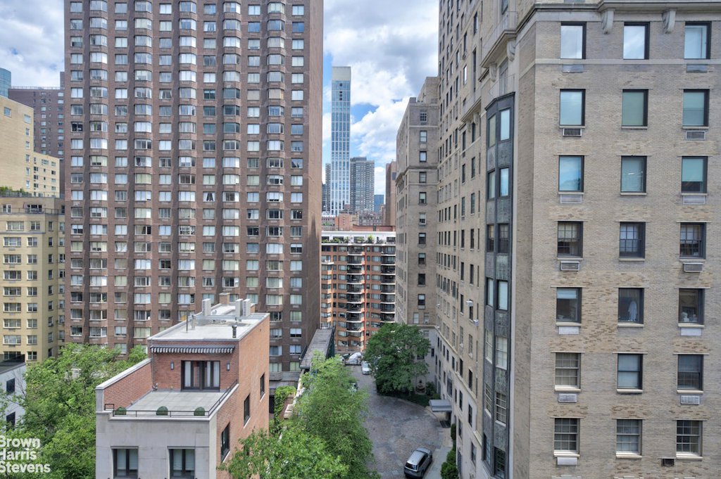 434 East 52nd Street, Unit 10F photo 2