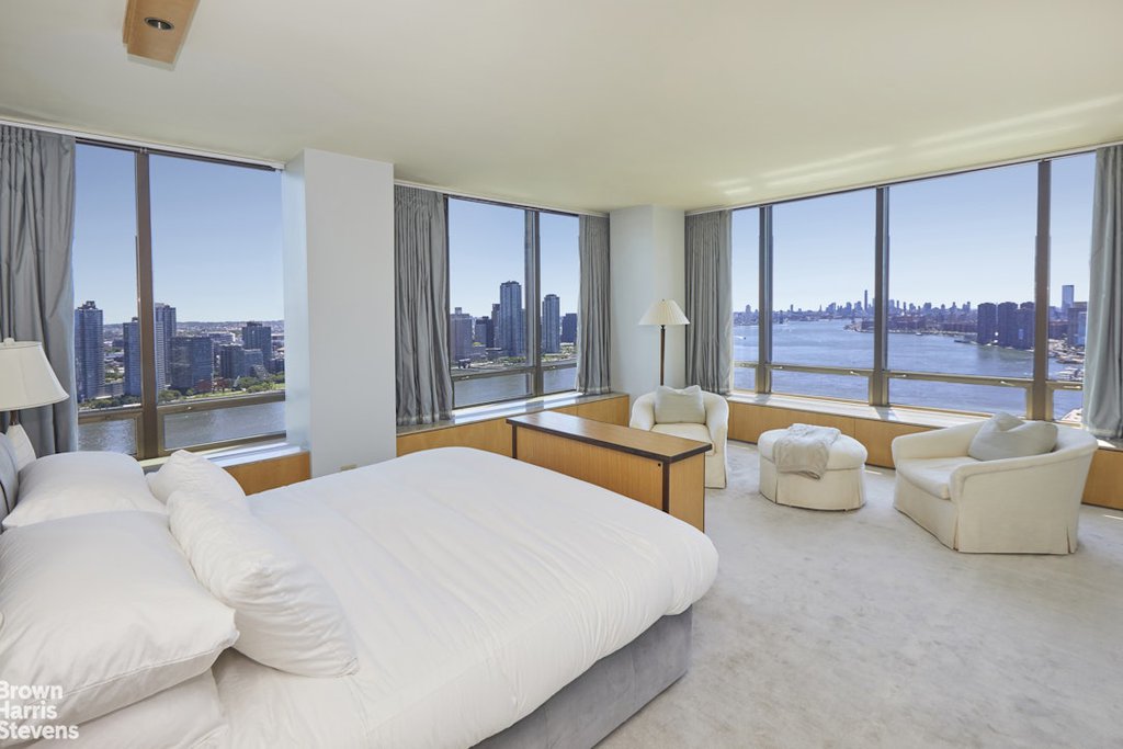 870 United Nations Plaza, Unit 33/34E photo 12