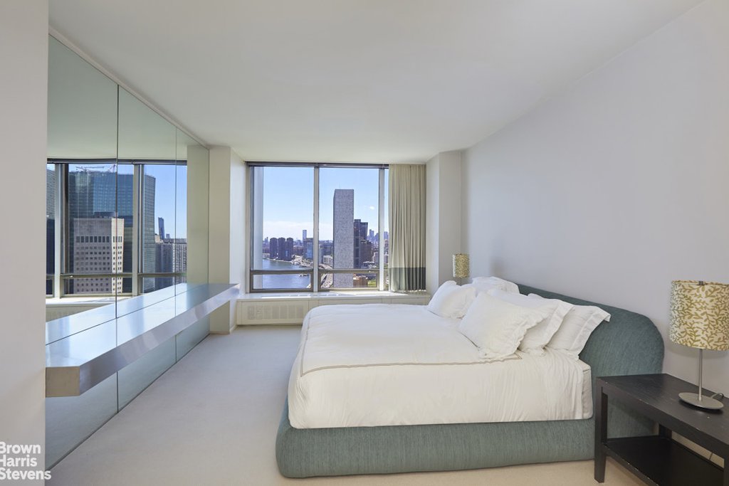 870 United Nations Plaza, Unit 33/34E photo 18