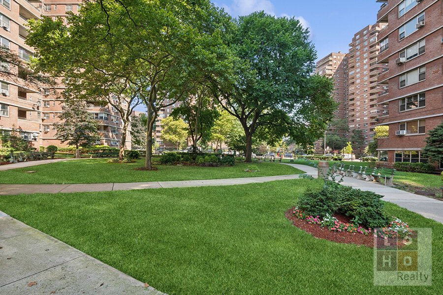 477 FDR Drive, Unit M1605 photo 21