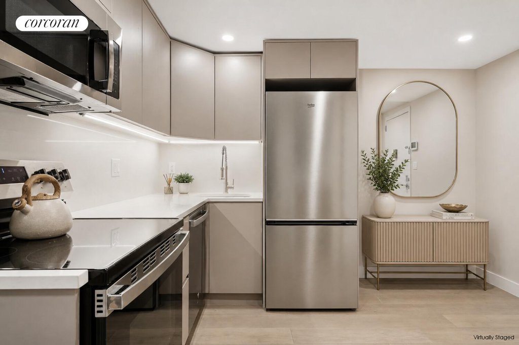 608 Ocean Avenue, Unit 503 photo 2