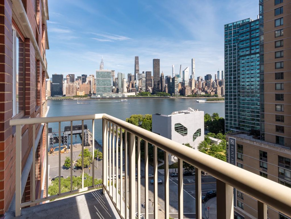 4-74 48th Avenue, Unit 15E photo 5