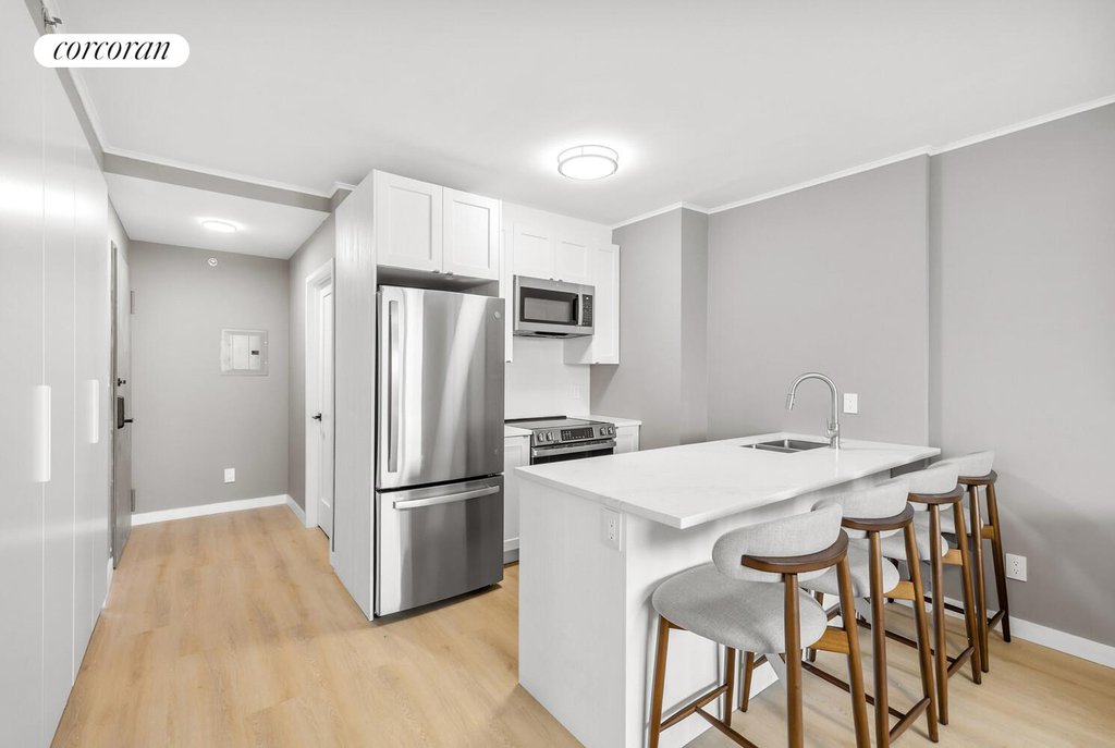 537 Brooklyn Avenue, Unit 3C photo 4