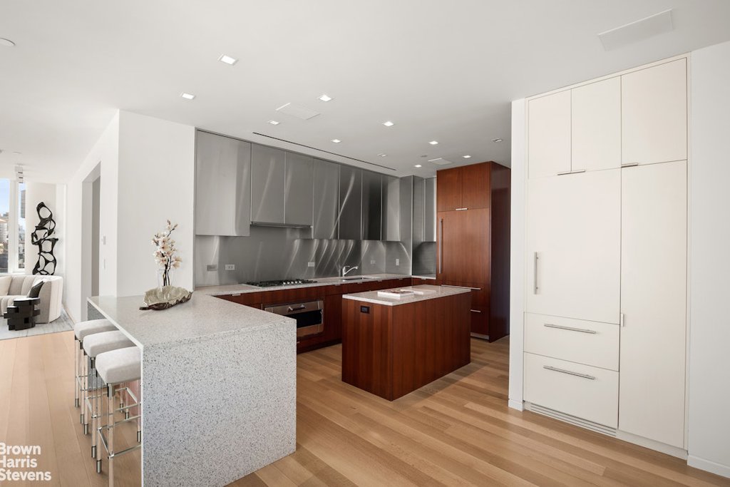 350 West Broadway, Unit 8 photo 3