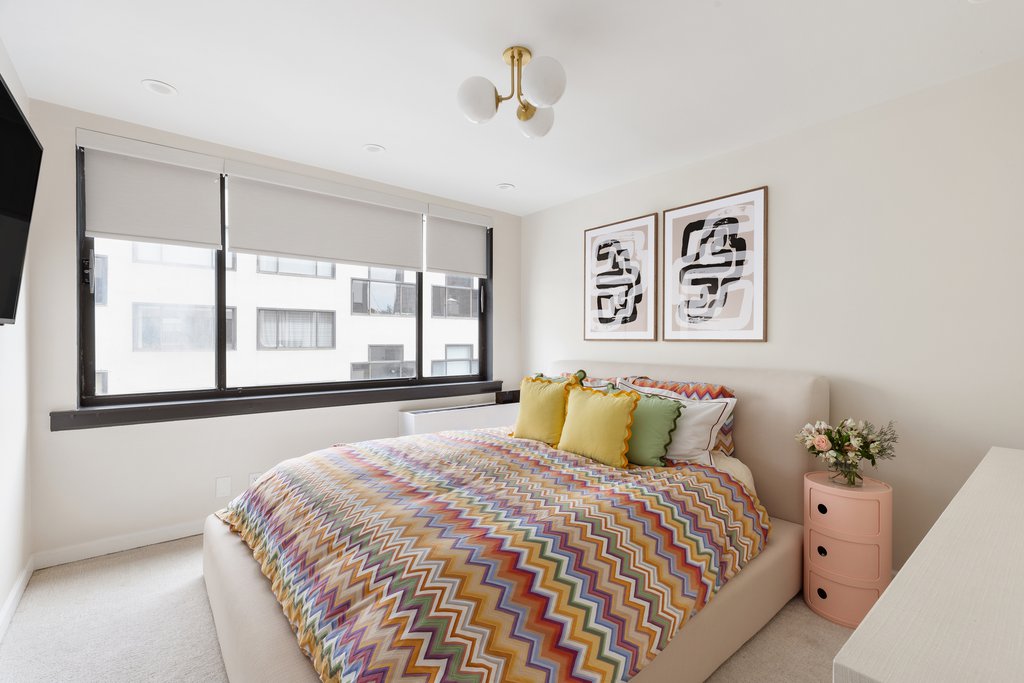 77 Bleecker Street, Unit 812 photo 17