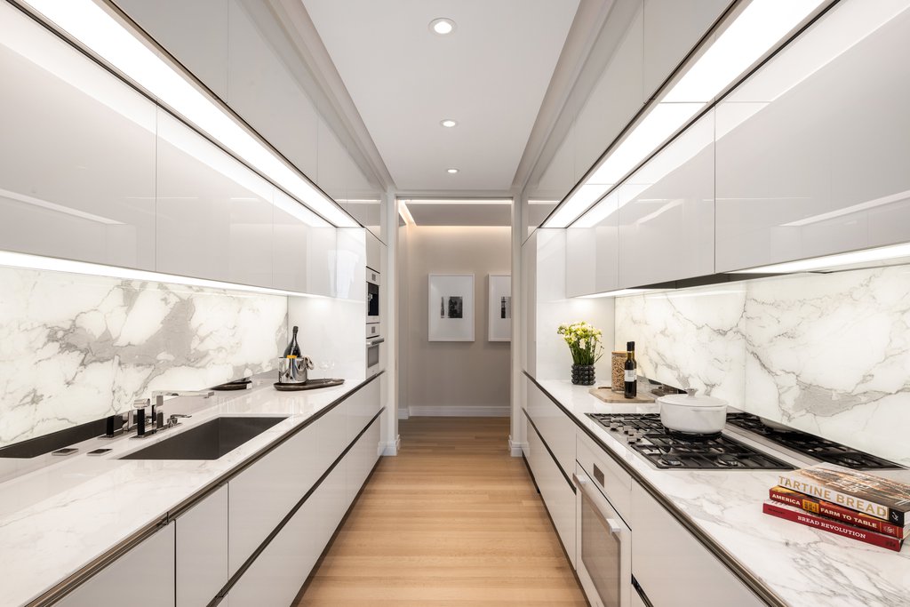 53 West 53rd Street, Unit 24D photo 4