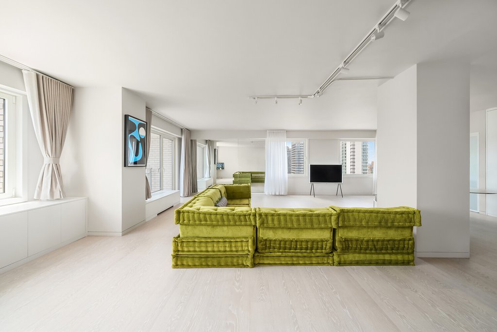 303 East 57th Street, Unit 32B photo 2
