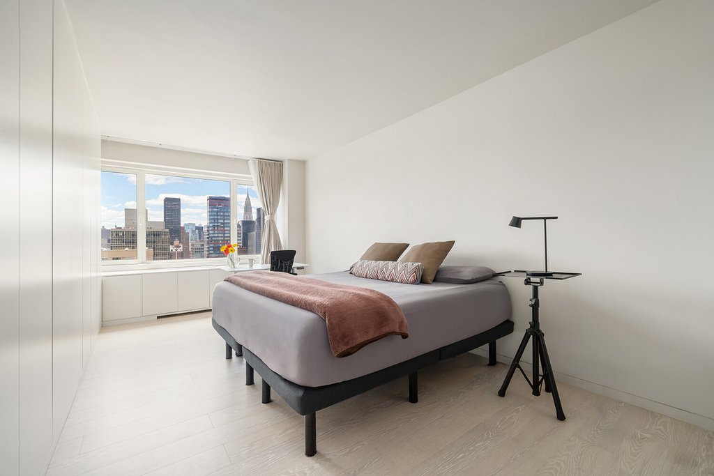 303 East 57th Street, Unit 32B photo 4