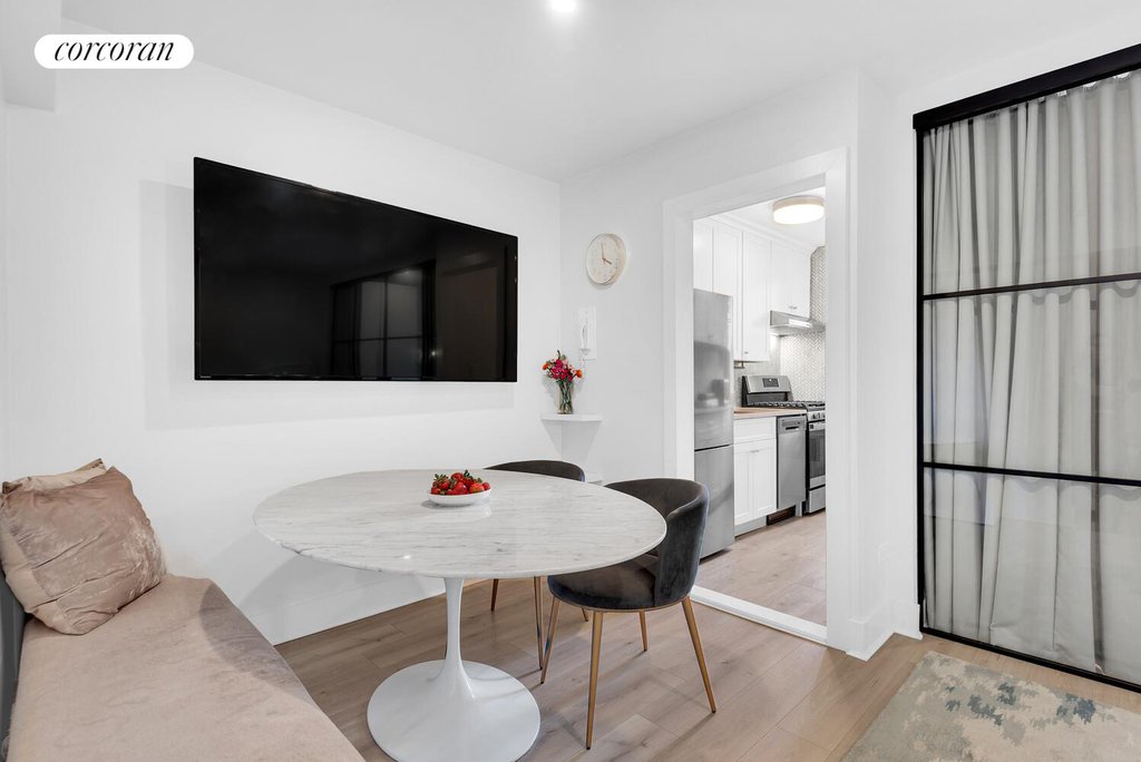 309 East 87th Street, Unit 5M photo 2