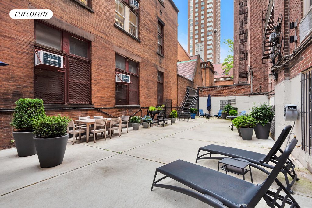 309 East 87th Street, Unit 5M photo 8