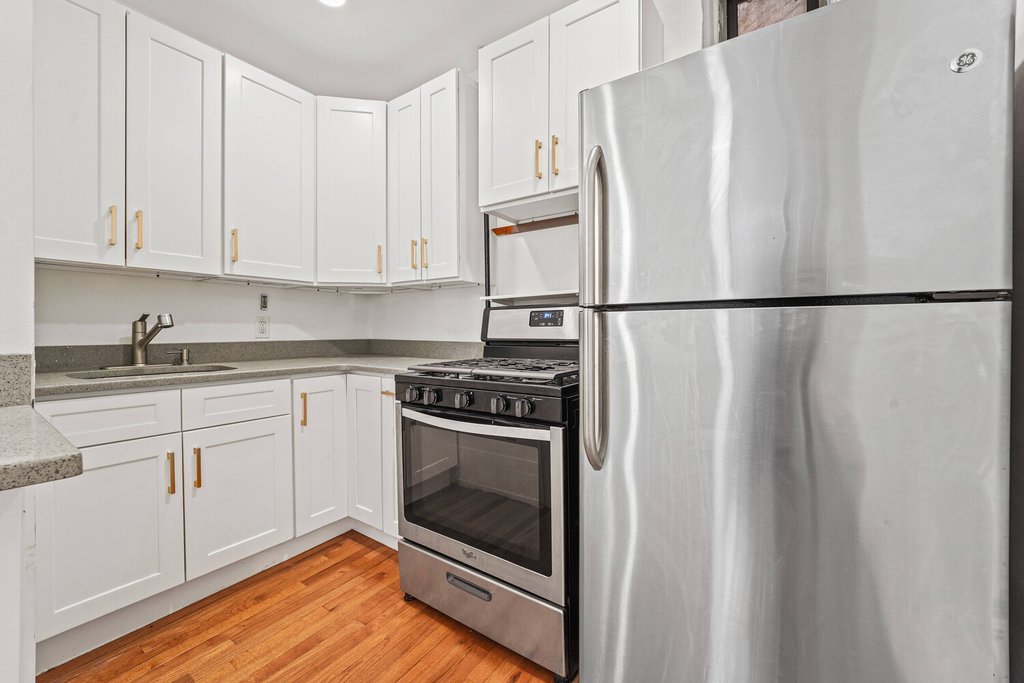 351 West 47th Street – For Sale photo 4
