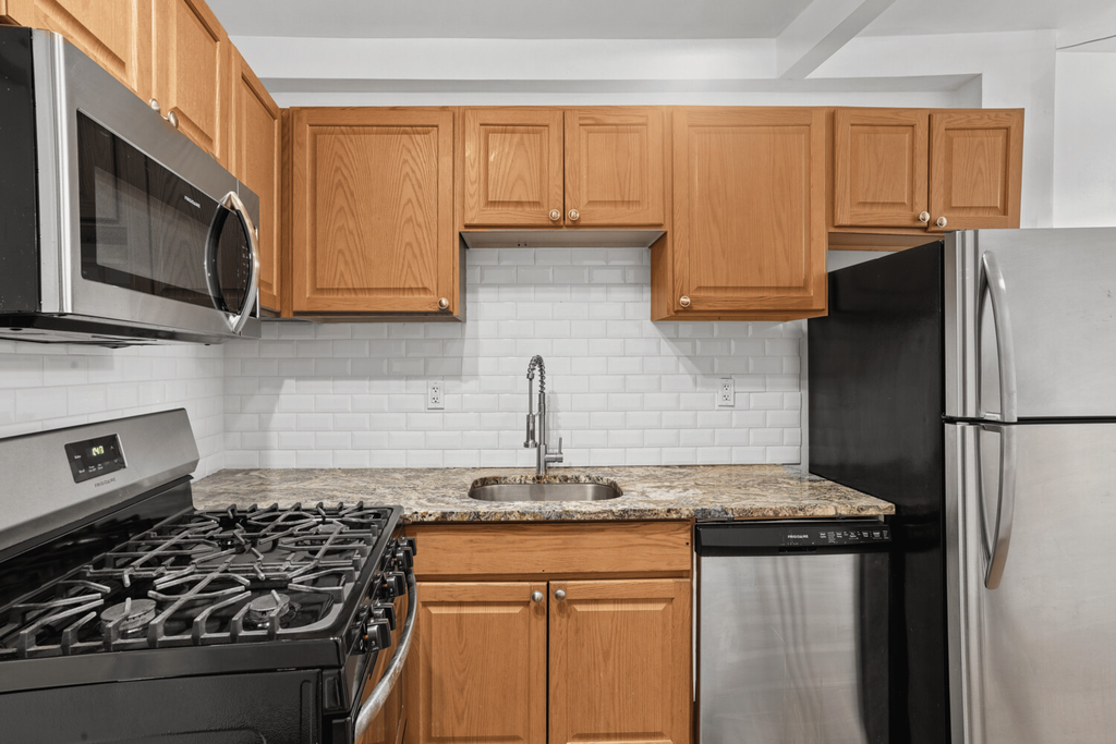351 West 47th Street – For Sale photo 12