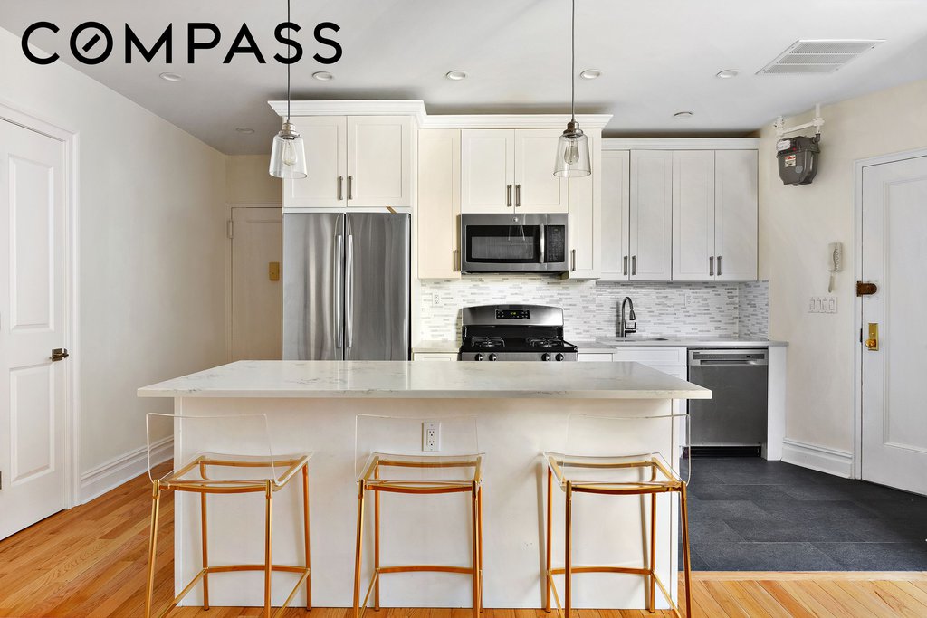 525 Park Avenue, Unit 5D photo 2
