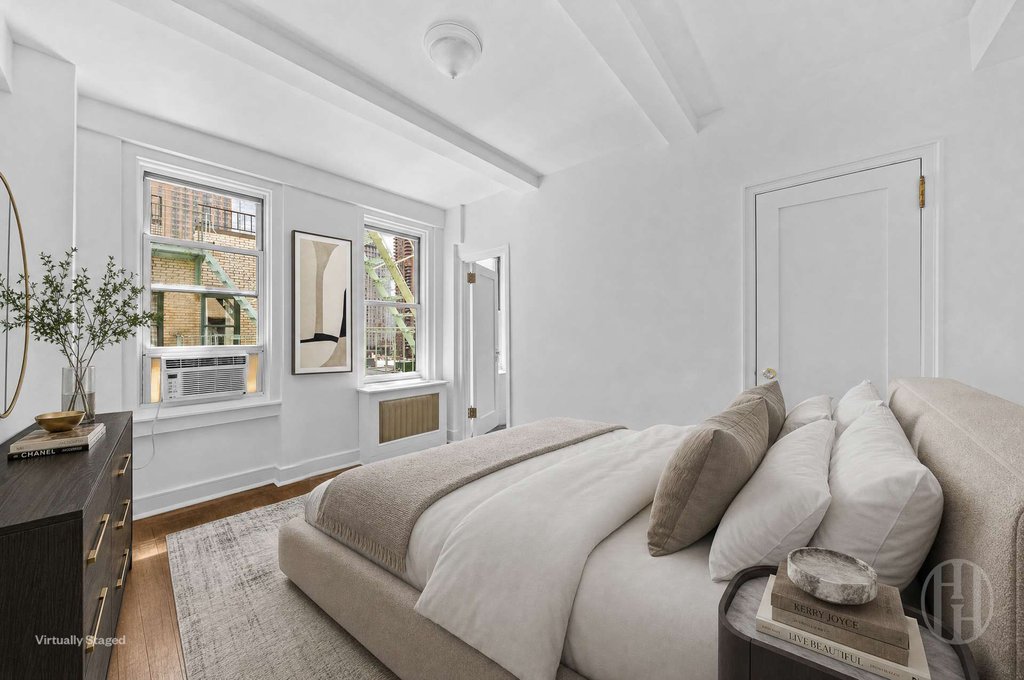 325 West 45th Street, Unit 1020 photo 10