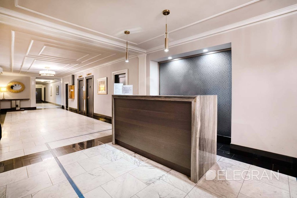 325 West 45th Street, Unit 1020 photo 15