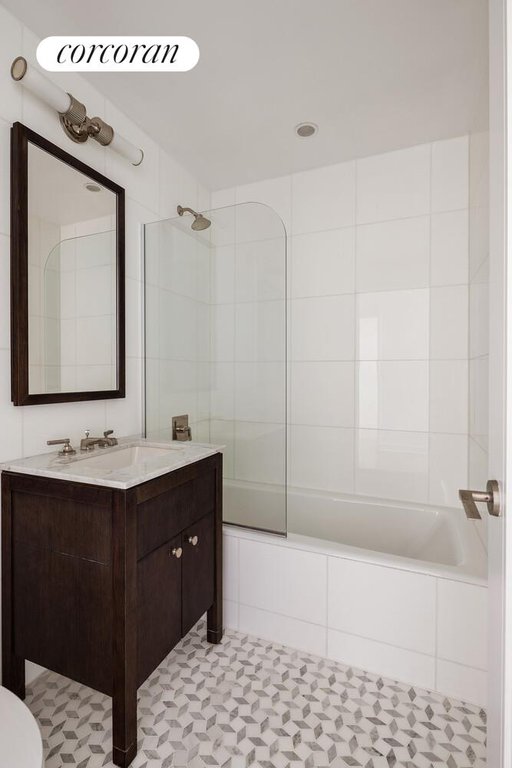 80 Riverside Boulevard, Unit 36B photo 15