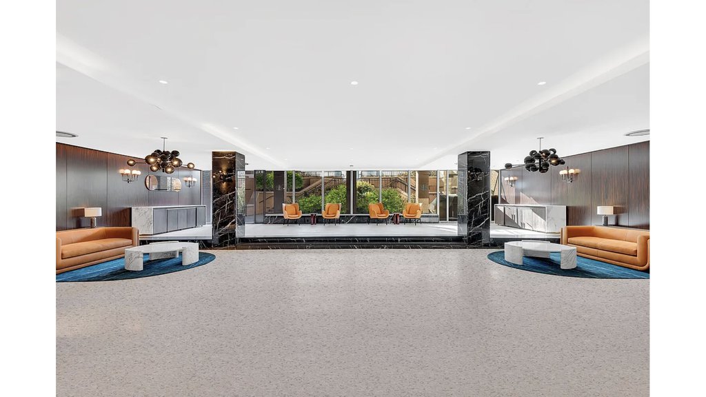 25 Sutton Place South, Unit PHG photo 23