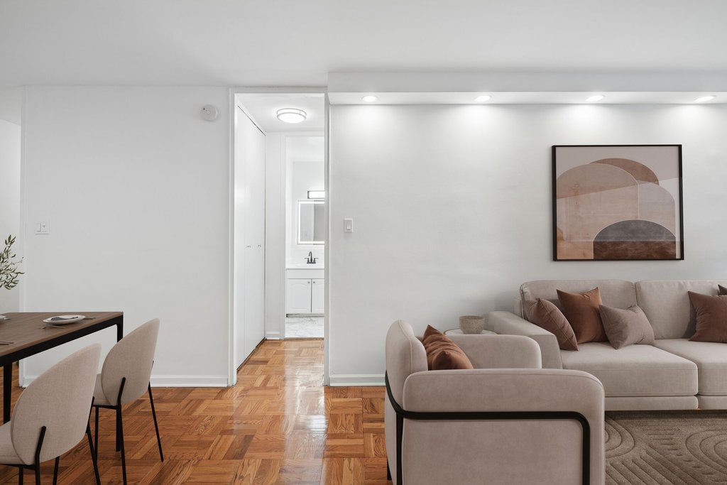 300 East 40th Street, Unit 6C photo 3