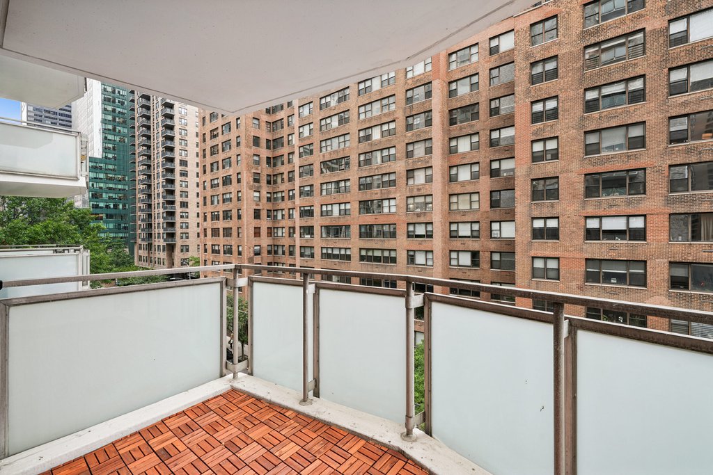300 East 40th Street, Unit 6C photo 7
