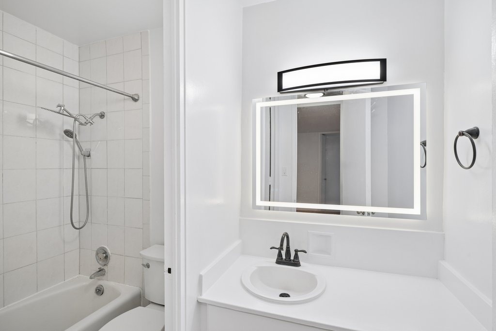 300 East 40th Street, Unit 6C photo 13