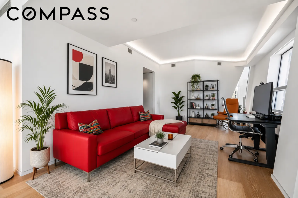 515 West 23rd Street, Unit 10 photo 8