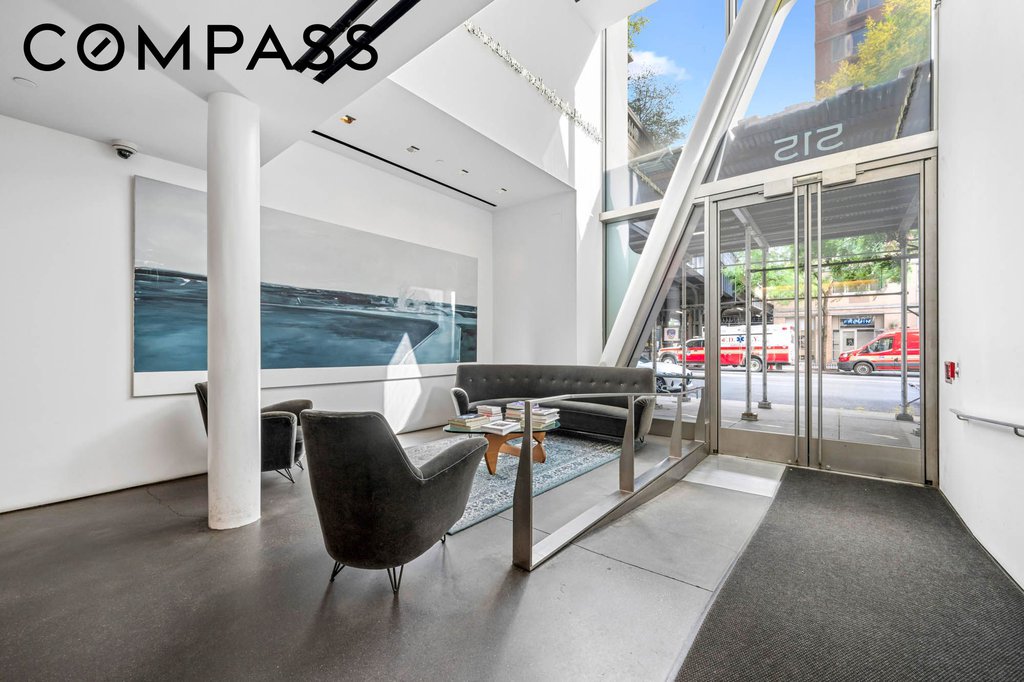 515 West 23rd Street, Unit 10 photo 17