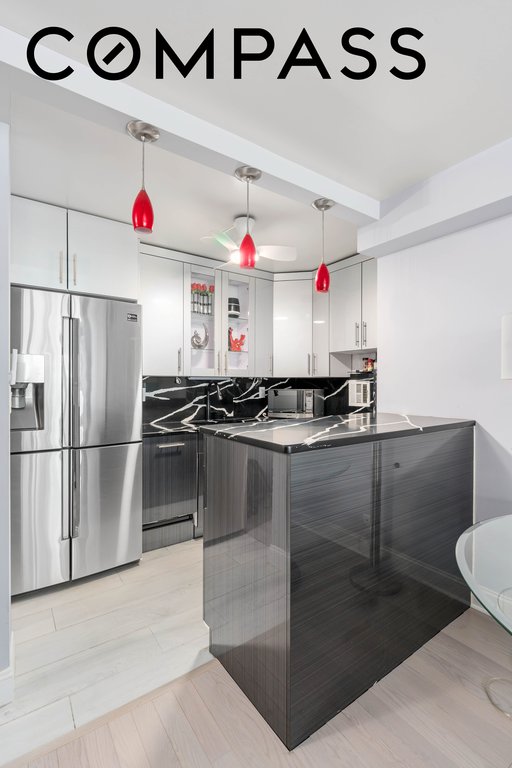 435 East 65th Street, Unit 4E1 photo 4