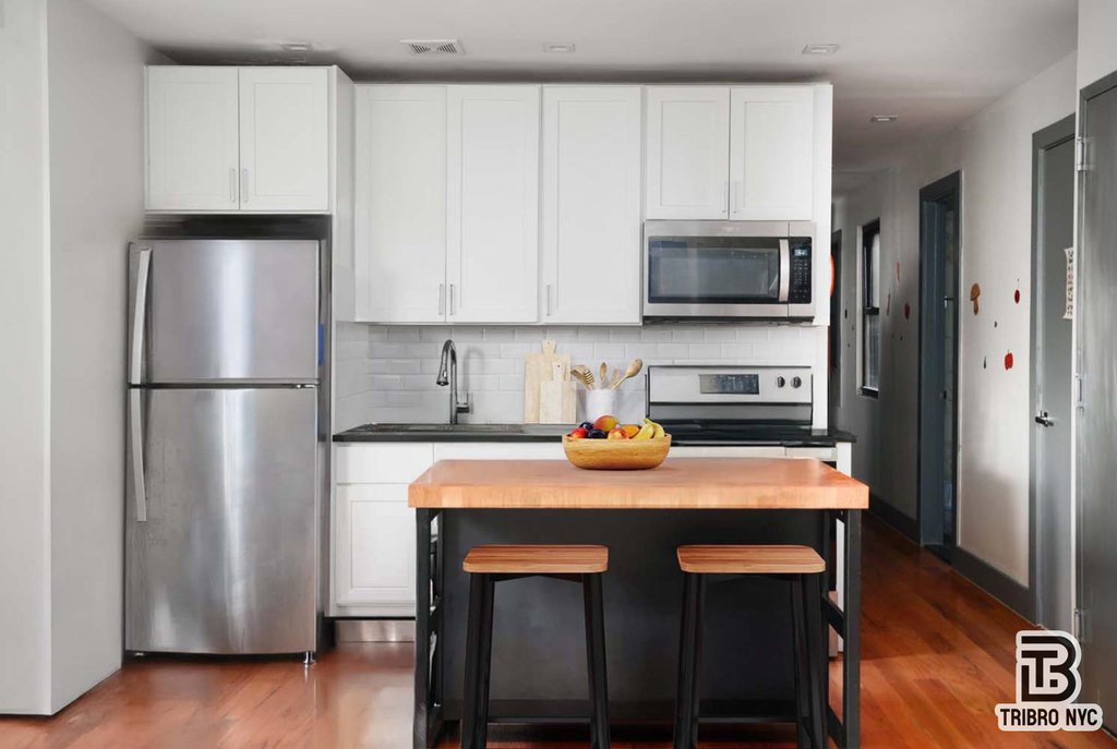 143 Greene Avenue, Unit 2 photo 2