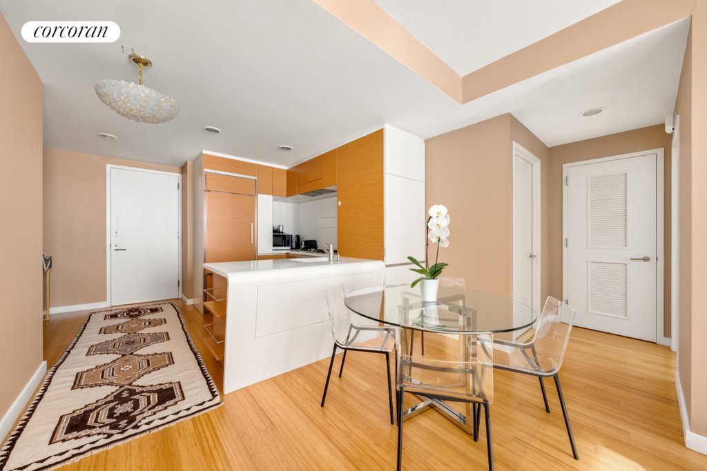 2 River Terrace, Unit 9C photo 2