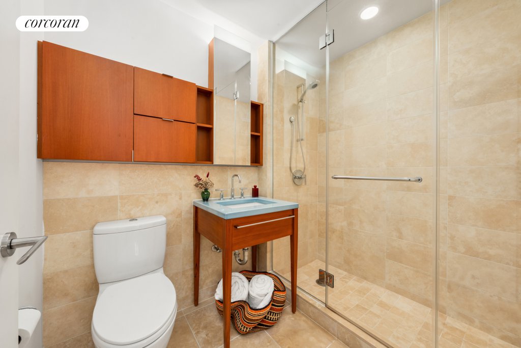 2 River Terrace, Unit 9C photo 8