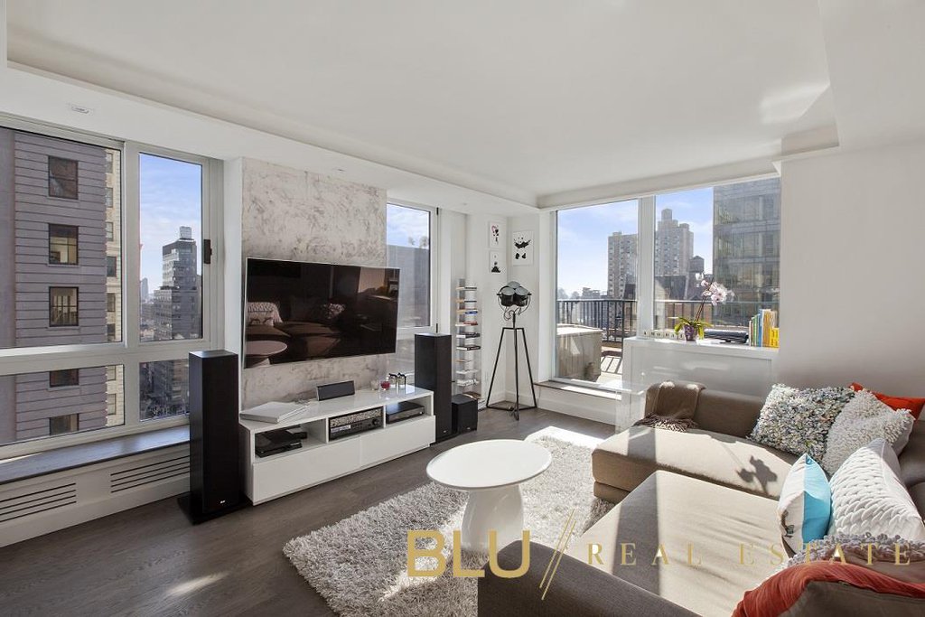1 Irving Place, Unit V15B
