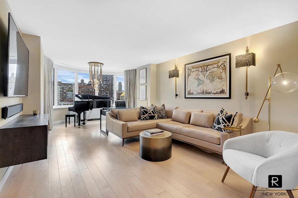 330 East 38th Street, Unit 9AQ