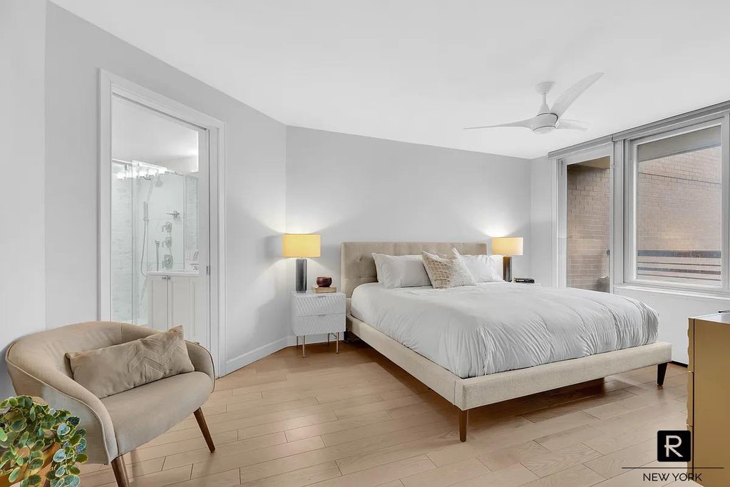 330 East 38th Street, Unit 9AQ photo 10
