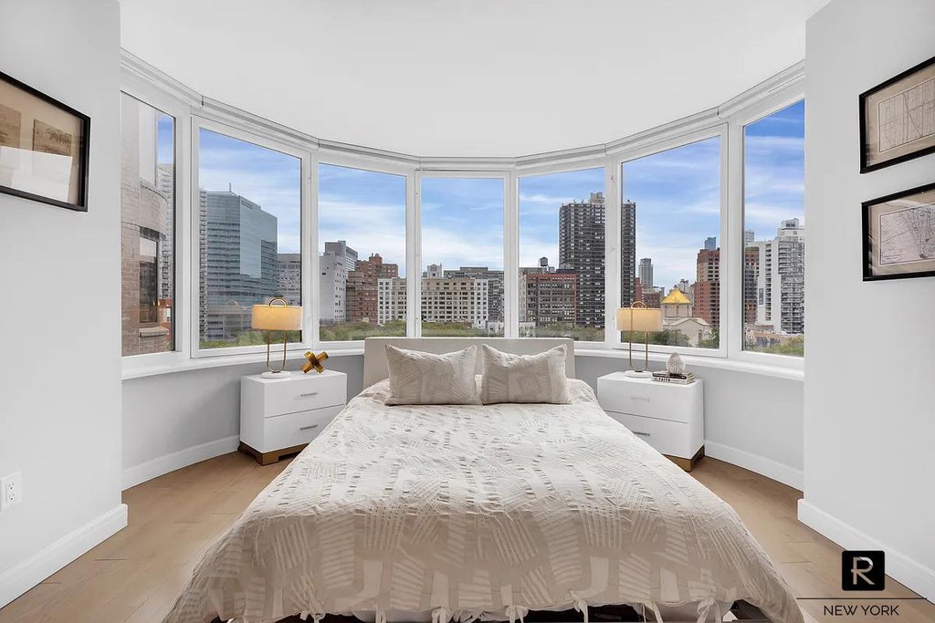 330 East 38th Street, Unit 9AQ photo 11