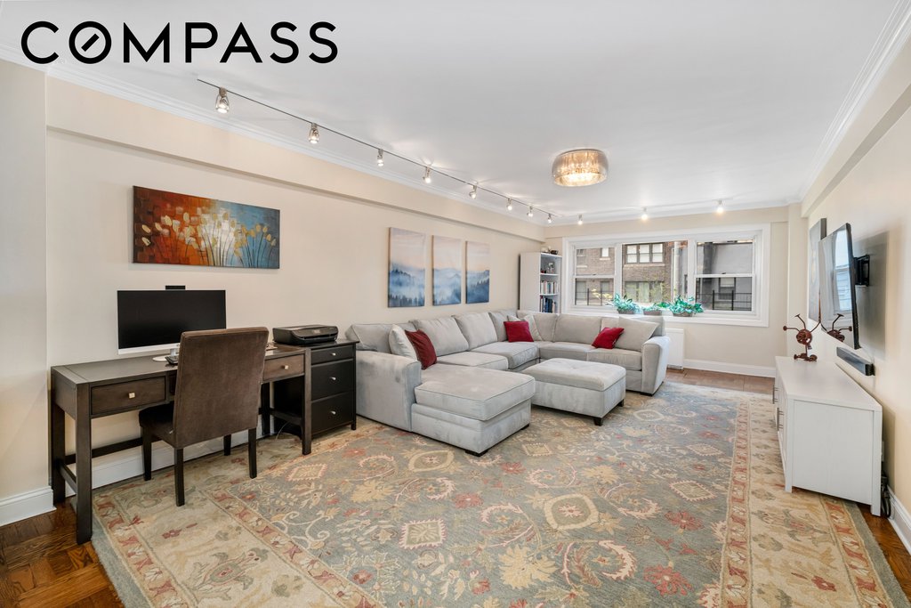 345 East 56th Street, Unit 7J photo 5