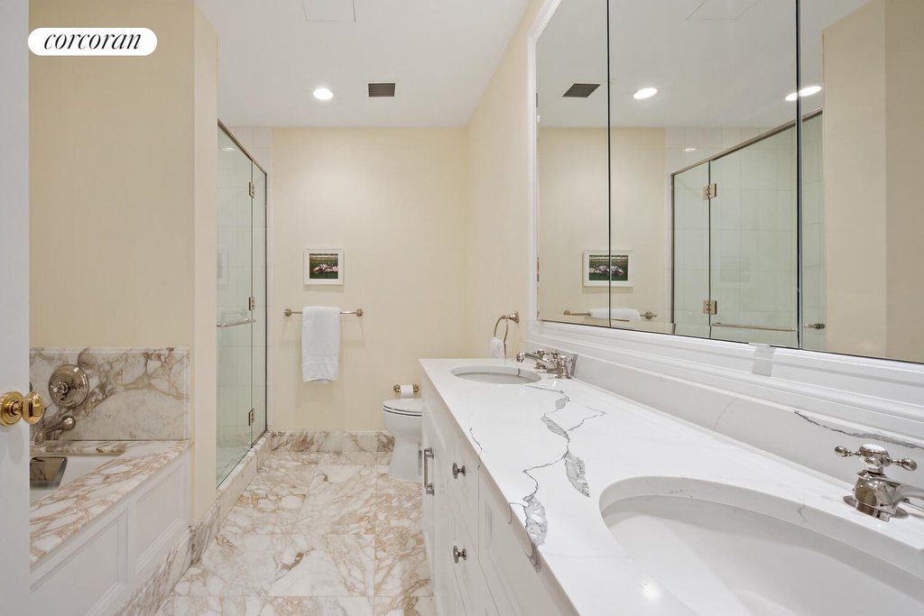 15 West 63rd Street, Unit 20C photo 4