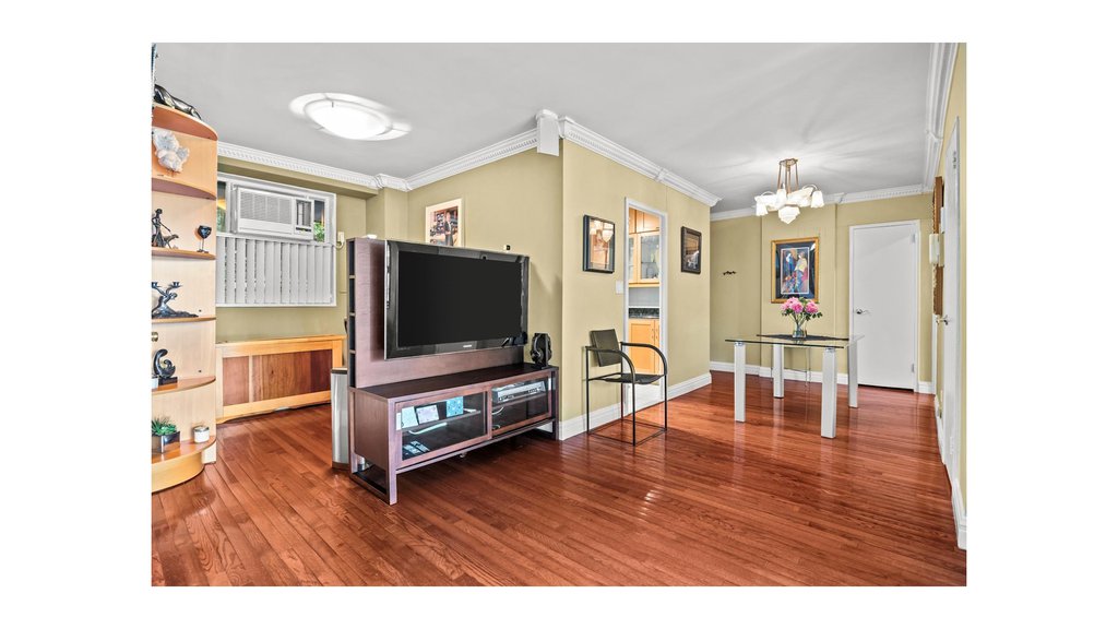 2575 Palisade Avenue, Unit 2G photo 8