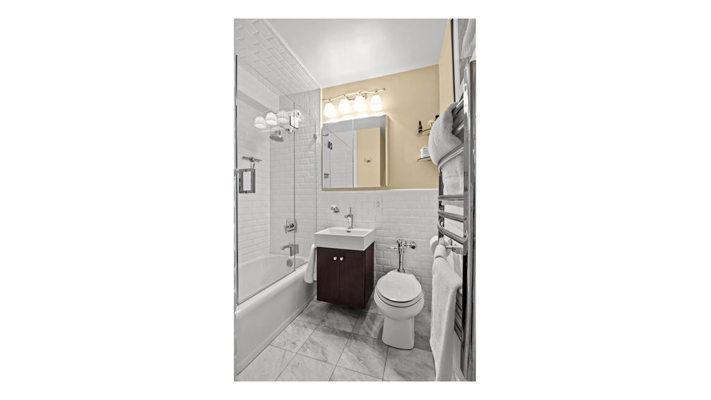 2575 Palisade Avenue, Unit 2G photo 22