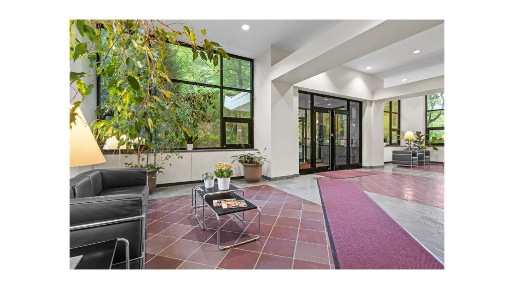 2575 Palisade Avenue, Unit 2G photo 24