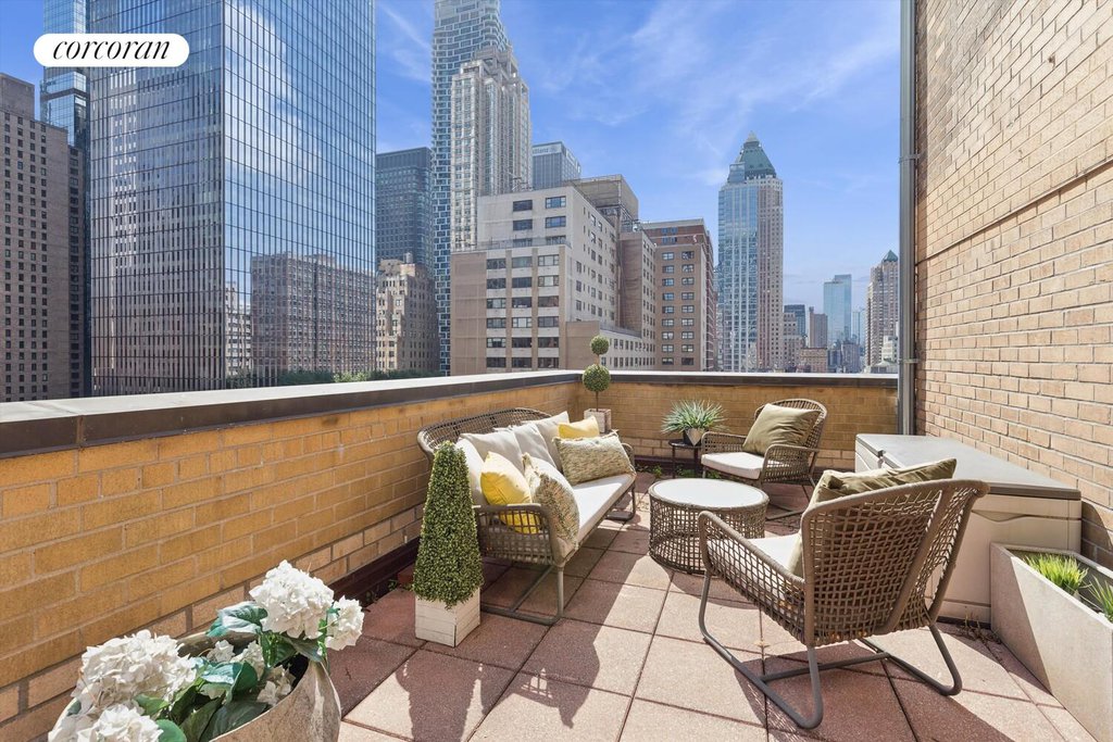 310 West 56th Street, Unit 12F photo 2